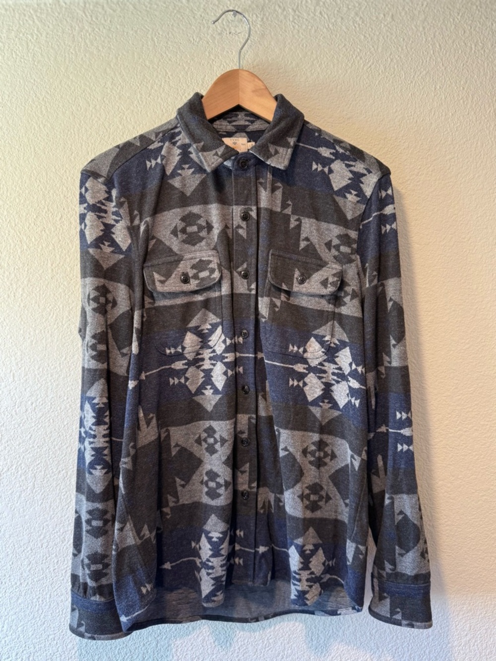 Faherty Navy and Gray Aztec Crewneck Sweater